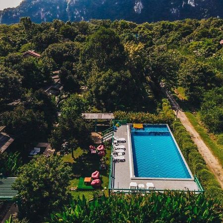 The Royal Bamboo Lodges - Sha Certified Khao Sok National Park Екстериор снимка