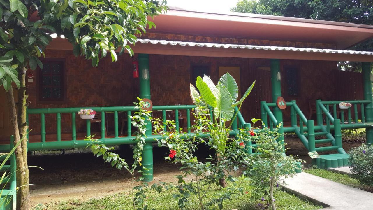 The Royal Bamboo Lodges - Sha Certified Khao Sok National Park Екстериор снимка